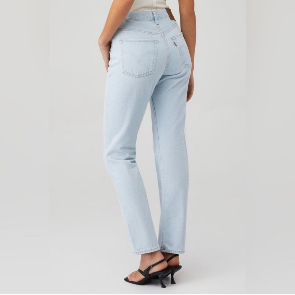 Levi’s Premium 501 Jeans Straight Ligh Blue Size 28 - Picture 8 of 16